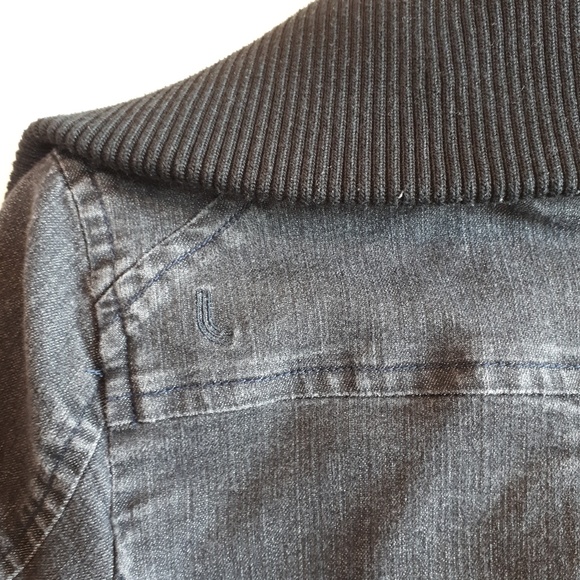 Lolë cropped jean jacket - Picture 3 of 8